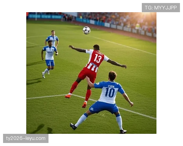 莫利纳防守能力持续提升，助球队后防线稳如磐石