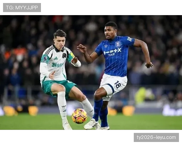 纽卡斯尔中场新结构显成效，稳健表现助球队剑指更高荣誉