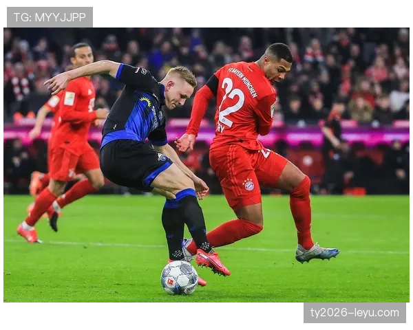 拜仁内部战术分歧升级，争冠之路能否摆脱“依赖莱万”的后遗症？